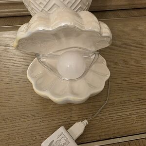 Ceramic Pearl Shell Night Light